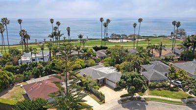 /international/us/1321-los-alamos-place-santa-barbara-ca-110108443090/