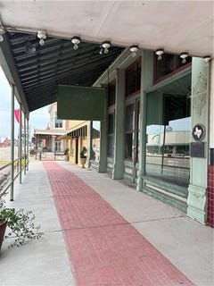 /international/us/502-s-main-calvert-tx-110107984541/