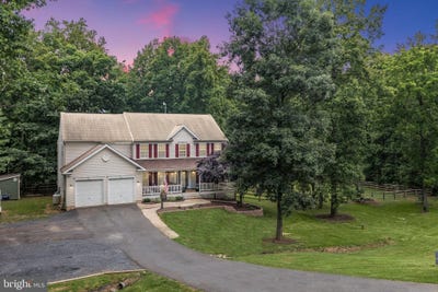 /international/us/258-chimney-circle-middletown-va-110100633756/