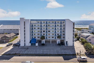 /international/us/901-s-lake-park-boulevard-carolina-beach-nc-110119917952/