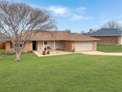 /international/us/303-e-6th-street-prosper-tx-110106233939/