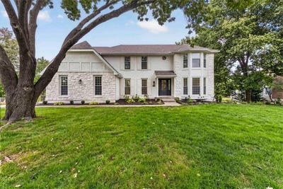 /international/us/3688-w-127th-place-leawood-ks-110120481933/