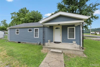 /international/us/301-w-state-street-chaffee-mo-110108208152/