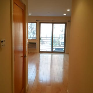/international/us/oliver-street-brooklyn-ny-110087296539/