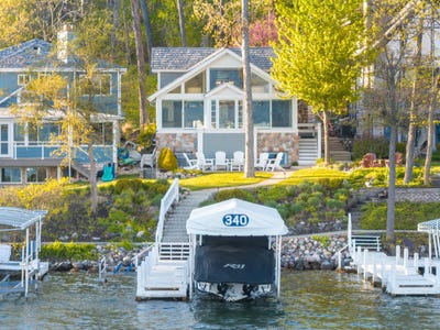 /international/us/3-dartmouth-rd-williams-bay-wi-110107959687/