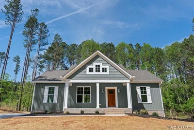 /international/us/209-white-oak-court-boydton-va-110103169290/