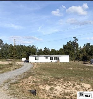 /international/us/232-chief-lane-calhoun-la-110120018689/