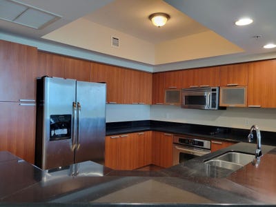 /international/us/15051-royal-oaks-lane-north-miami-fl-110106475804/