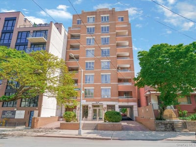 /international/us/2525-newtown-avenue-astoria-ny-110108501623/