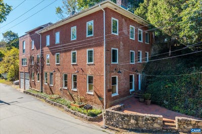 /international/us/1915-e-market-st-charlottesville-va-110102495093/