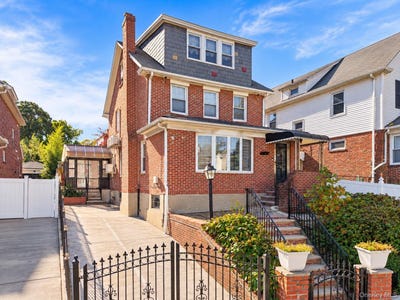 /international/us/14606-13th-avenue-whitestone-ny-110120648278/
