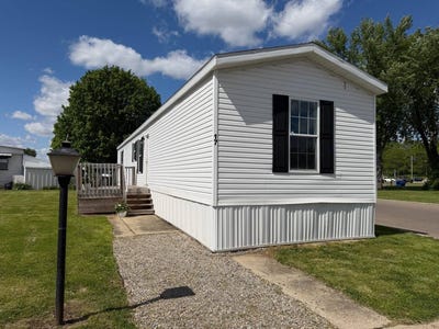 /international/us/17-highlander-ave-miamisburg-oh-110108468028/