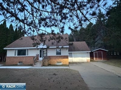 /international/us/17-ash-blvd-babbitt-mn-110107519724/