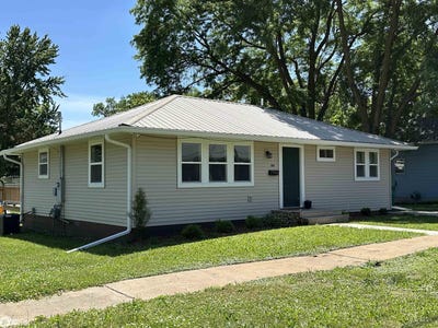 /international/us/804-w-grimes-fairfield-ia-110108474217/
