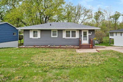 /international/us/250-n-pleasant-hill-boulevard-pleasant-hill-ia-110099086033/