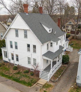 /international/us/20-richmond-street-dover-nh-110107603087/