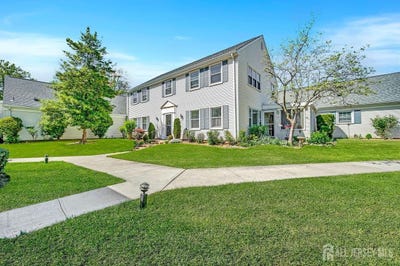/international/us/312-sharon-way-monroe-nj-110107264527/