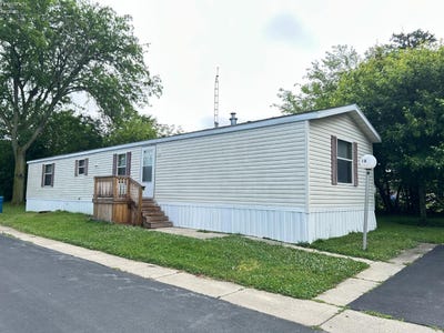 /international/us/1730-port-clinton-road-fremont-oh-110108711699/