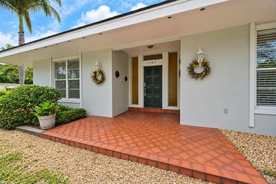 /international/us/1707-s-8th-street-fort-pierce-fl-110110378413/