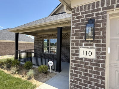 /international/us/110-canter-drive-london-ky-110108975657/