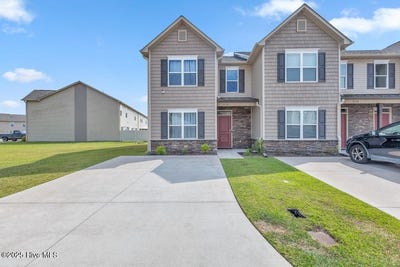 /international/us/458-sullivan-loop-road-midway-park-nc-110099381022/