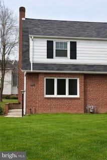 /international/us/545-e-high-street-elizabethtown-pa-110108692228/