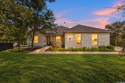/international/us/108-altair-cv-cedar-creek-tx-110120418636/