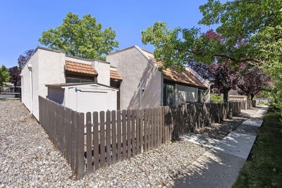 /international/us/1055-baywood-drive-unit-d-sparks-nv-110100593281/