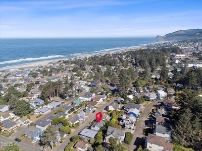 /international/us/3034-nw-oar-drive-lincoln-city-or-110104220374/