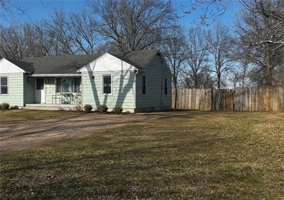 /international/us/512-atchison-street-oskaloosa-ks-110106203161/