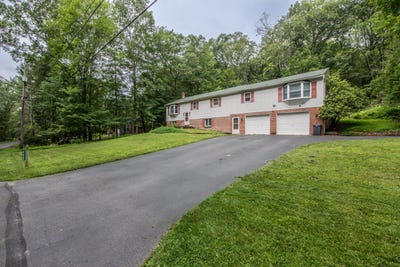 /international/us/4620-buck-valley-circle-east-stroudsburg-pa-110100897498/
