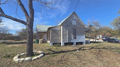 /international/us/308-e-duncan-avenue-comanche-tx-110106363064/