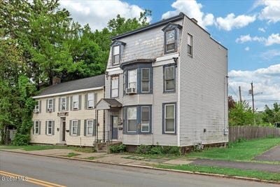 /international/us/715-2nd-avenue-troy-ny-110108296617/