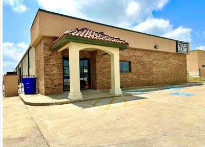 /international/us/2992-encino-eagle-pass-tx-110106841406/