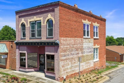/international/us/432-washington-street-boydton-va-110108608828/