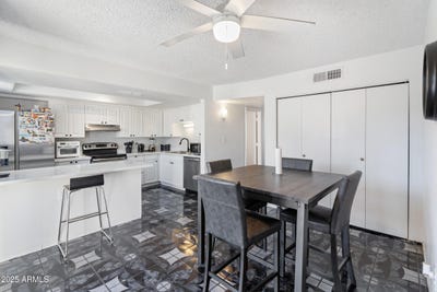 /international/us/6345-n-49th-avenue-glendale-az-110097595143/