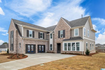 /international/us/1310-brayfield-crest-drive-vestavia-hills-al-110120635353/