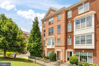 /international/us/6321-iris-meadow-lane-haymarket-va-110108604537/