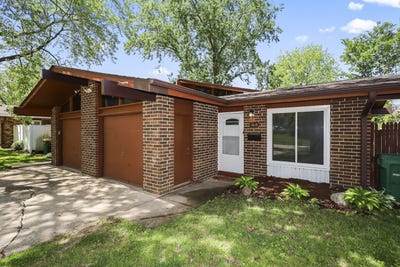 /international/us/1613-mary-ann-lane-lockport-il-110108226596/