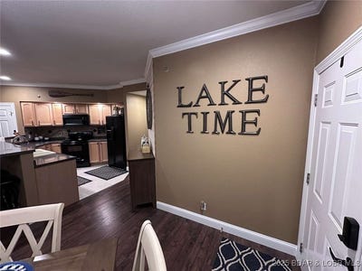 /international/us/68-lighthouse-road-lake-ozark-mo-110103671809/