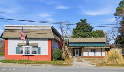 /international/us/201-n-wilmington-street-richlands-nc-110106601426/