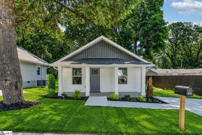 /international/us/108-mcdade-street-greenville-sc-110108604824/