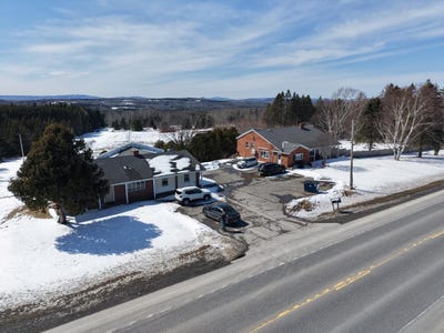 /international/us/217-houlton-road-presque-isle-me-110107401902/