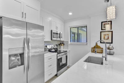 /international/us/106-club-drive-palm-beach-gardens-fl-110108687377/