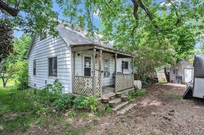 /international/us/2200-w-oregon-street-mayfield-twp-mi-110108471554/