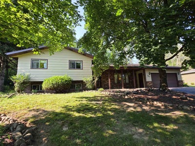 /international/us/1026-augusta-avenue-wausau-wi-110101223895/?lang=id