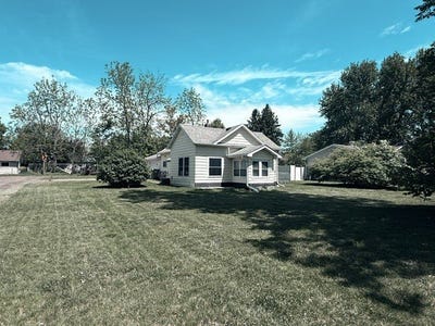 /international/us/536-olive-street-chippewa-falls-wi-110108300031/