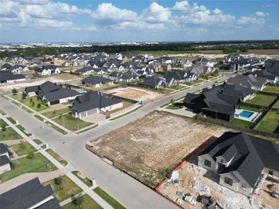 /international/us/13073-rainier-drive-woodway-tx-110110242455/