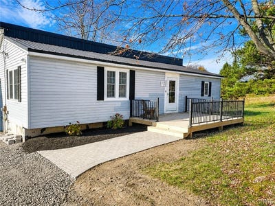 /international/us/6535-town-hall-road-auburn-ny-110107754176/