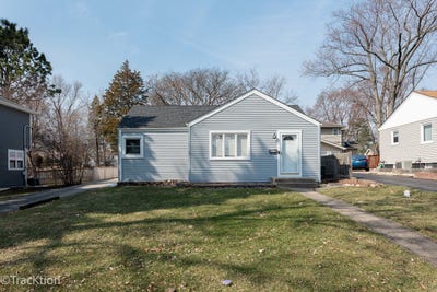 /international/us/4334-washington-street-downers-grove-il-110108295456/